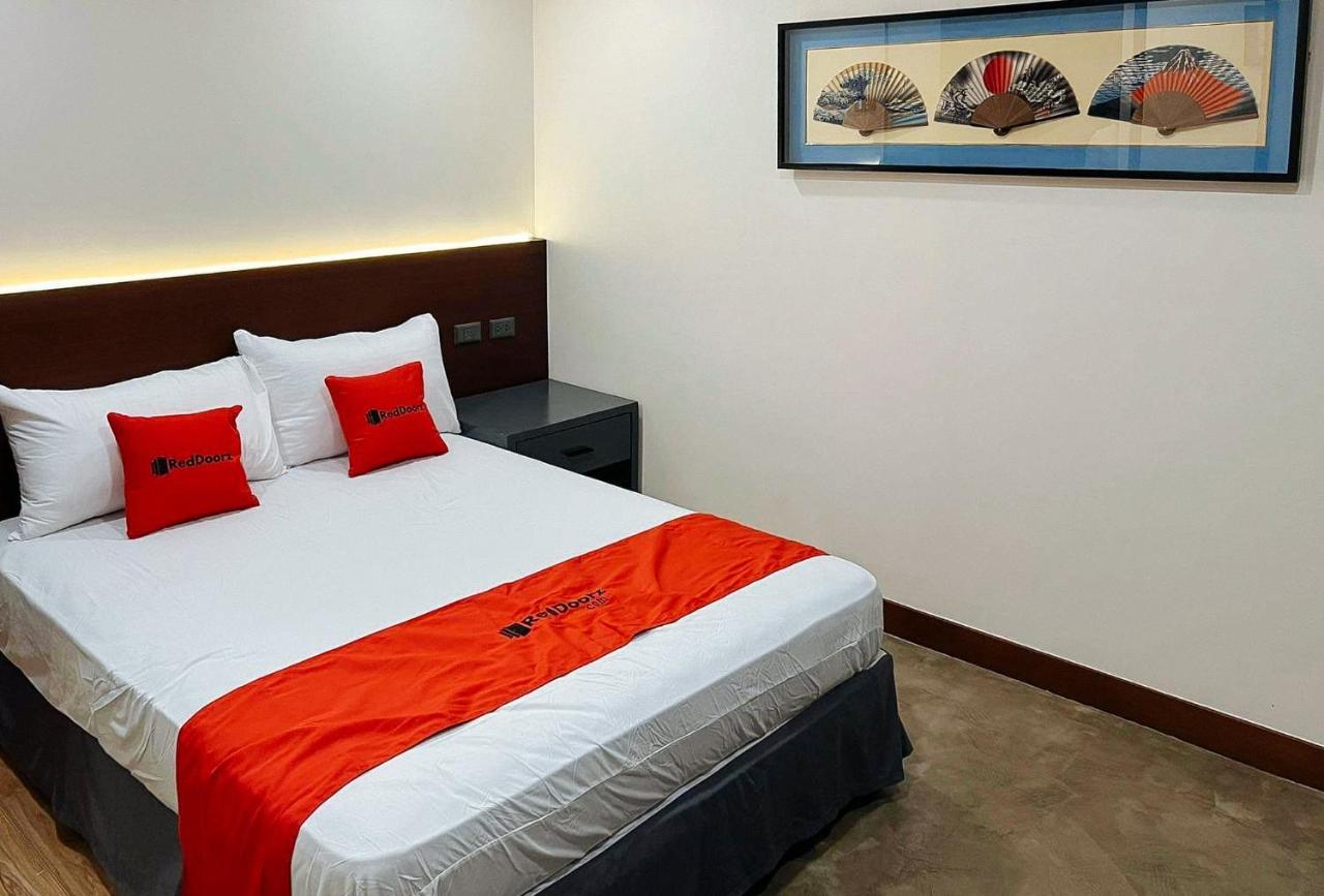 Reddoorz Plus @ Toshiko Boutique Hotel Koronadal City Eksteriør bilde