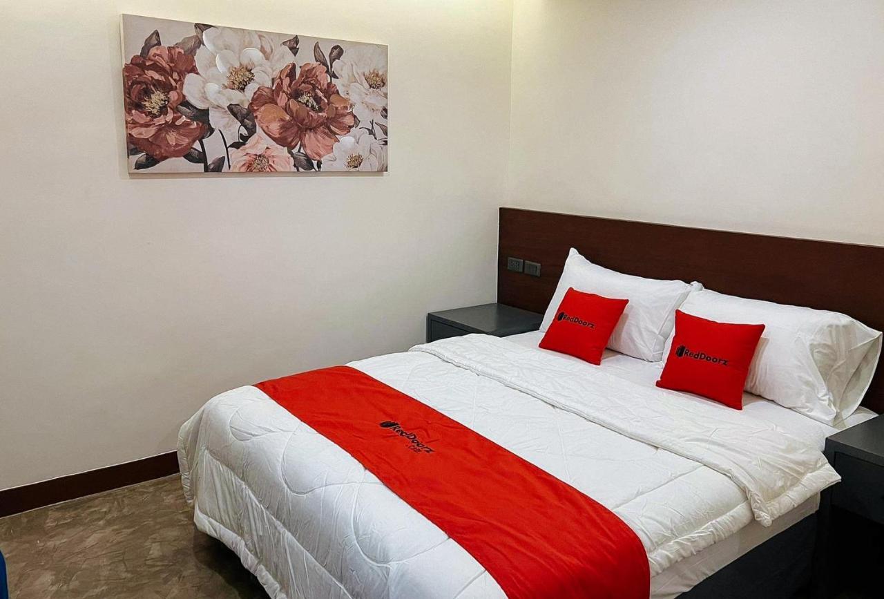 Reddoorz Plus @ Toshiko Boutique Hotel Koronadal City Eksteriør bilde