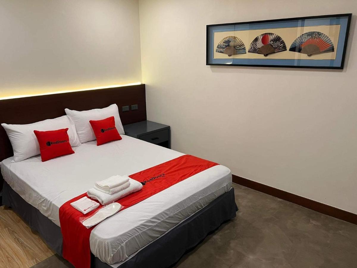 Reddoorz Plus @ Toshiko Boutique Hotel Koronadal City Eksteriør bilde